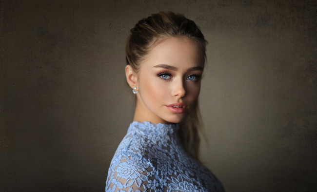 Обои картинки фото девушки, - лица,  портреты, девушка, позирует, станислав, пучковский