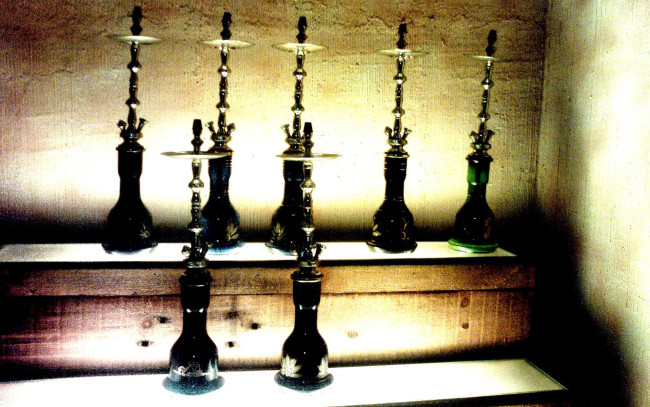 Обои картинки фото разное, курительные принадлежности,  спички, кальяны, полки