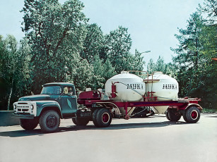 Картинка 130 автомобили зил грузовики