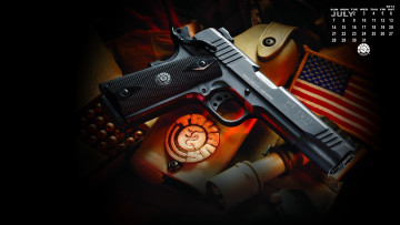 обоя календари, оружие, пистолет