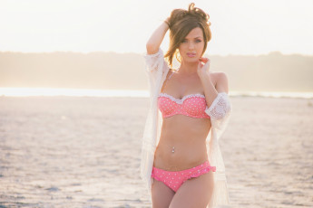 Картинка aida+ridic девушки купальник бикини aida ridic