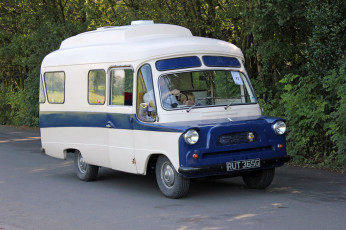 Картинка автомобили автобусы транспорт пассажирский