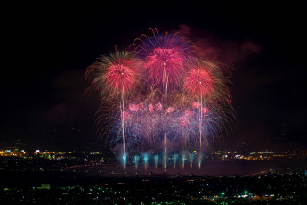 Картинка разное салюты +фейерверки фейерверк ночь