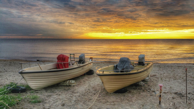 Обои картинки фото корабли, моторные лодки, рассвет