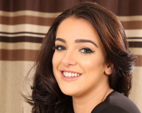 Картинка jessika+jinx девушки портрет взгляд лицо тёмная шатенка красивая женщина