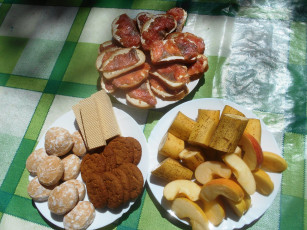 Картинка еда бутерброды +гамбургеры +канапе бананы вафли пряники рыба хлеб