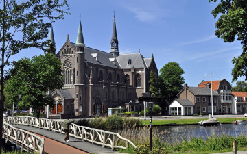 Картинка church+in+alkmaar +netherlands города -+католические+соборы +костелы +аббатства netherlands church in alkmaar