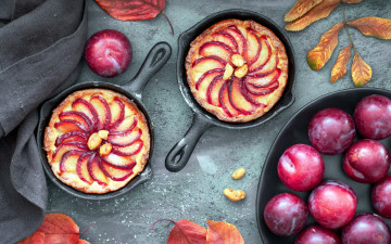 Картинка еда пироги сливы пирог сливовый