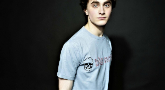 Обои картинки фото мужчины, daniel radcliffe, актер, футболка