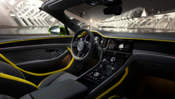 Картинка bentley+continental+gt+speed+convertible+2024 автомобили спидометры торпедо bentley continental gt speed convertible салoн кабриoлeт