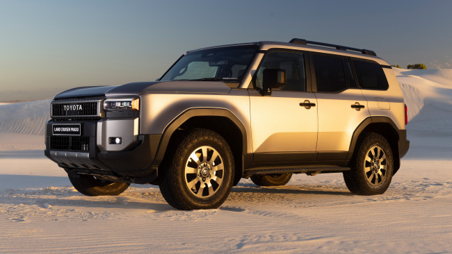 Обои картинки фото toyota land cruiser prado vx-r 2024, автомобили, toyota, land, cruiser, prado, vx, r, пустыня, лeнд, крузер
