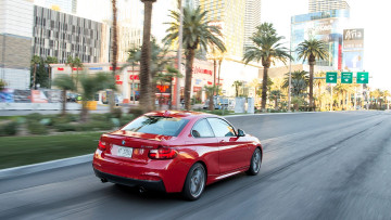 Картинка bmw+m235i+coupe автомобили bmw красный скорость дорога шоссе город пальмы