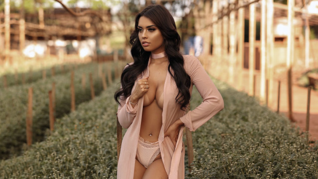 Обои картинки фото девушки, - брюнетки,  шатенки, девушка, позирует