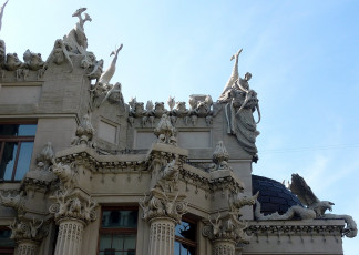 Картинка дом химерами киев города украина лепнина существа животные