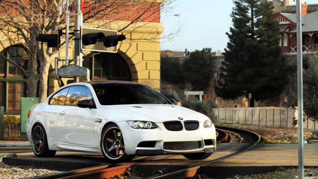 Обои картинки фото bmw, автомобили, выставки, уличные, фото, bayerische, motoren, werke, ag, германия