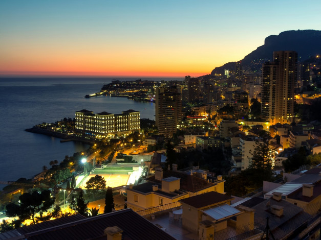 Обои картинки фото monte carlo,  monaco, города, монте-карло , монако, monte, carlo, monaco, ligurian, sea, здания, панорама, ночной, город, побережье, лигурийское, море, монте-карло