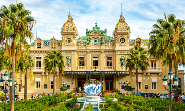 Обои картинки фото monte carlo casino,  monaco, города, монте-карло , монако, казино, монте-карло, monaco, monte, carlo, casino, здание, пальмы