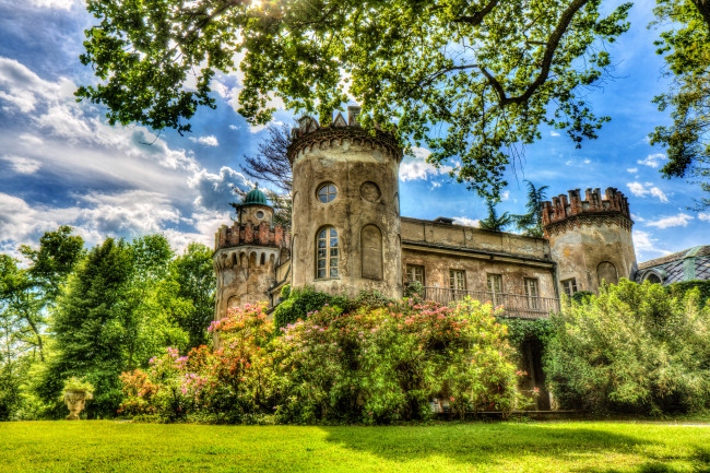 Обои картинки фото villa dei laghi,  italy, города, - дворцы,  замки,  крепости, замок, лужайка, парк