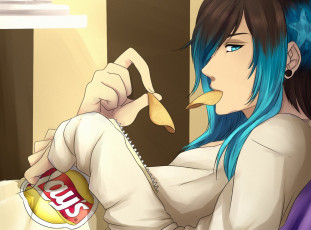 Картинка разное арты арт парень чипсы взгляд чёлка