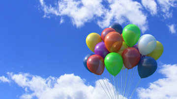 Картинка праздничные шары облака