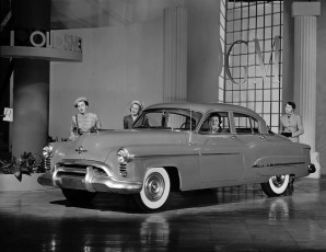 Картинка автомобили oldsmobile