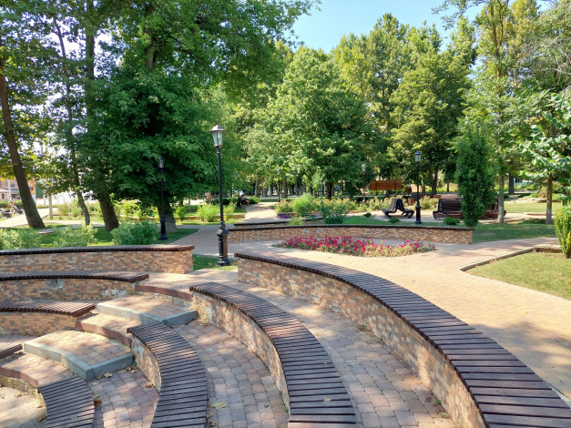 Обои картинки фото славянск-на-кубани, города, - памятники,  скульптуры,  арт-объекты, парк