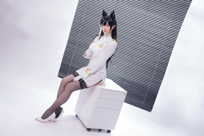 Обои картинки фото hoshilily, девушки, девушка, женщина, брюнетка, темноволосая, сексуальная, модель, звезда, позирует, разная, обувь, верхняя, стильная, одежда, нижнее, эротическое, бельё, трусы, лифчик, колготки, чулки, аксессуары, макияж, и, множество, элементов, на, фотографии