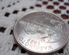 Картинка разное золото купюры монеты