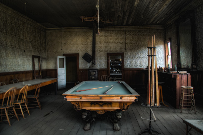 Обои картинки фото интерьер, бильярдная, бильярдный, стол