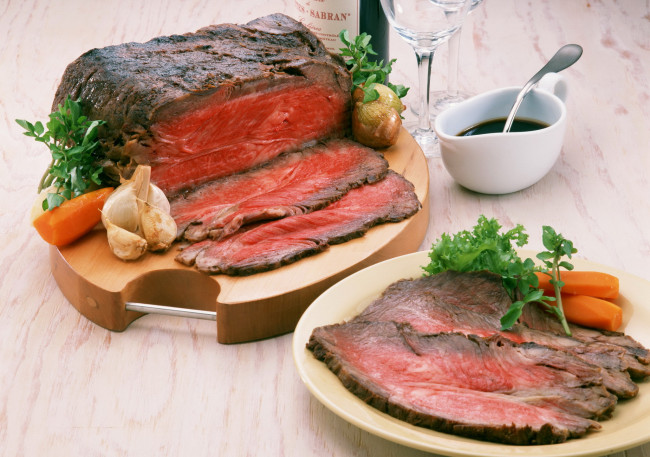 Обои картинки фото еда, колбасные, изделия, буженина