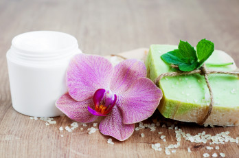 Картинка разное косметические+средства +духи цветок мыло орхидея