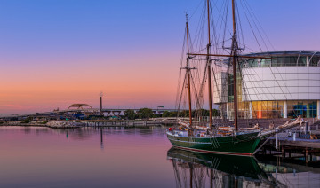 Картинка корабли парусники бухта причал парусник