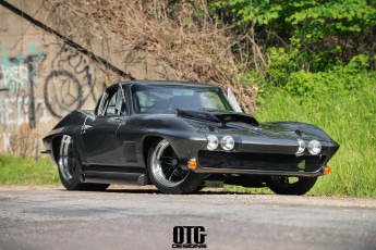 Картинка автомобили corvette