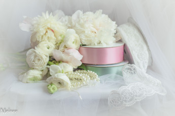 Картинка цветы букеты +композиции кружево букет бусы лента