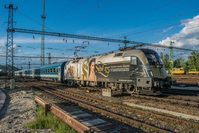 Обои картинки фото техника, электровозы, локомотив, состав