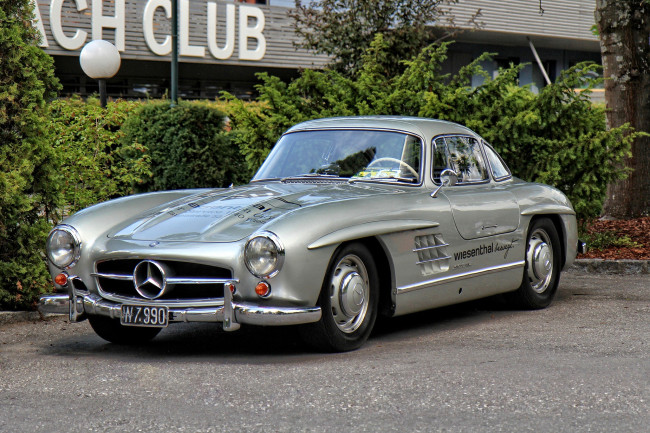 Обои картинки фото mercedes-benz w198, автомобили, mercedes-benz, серебристый, кусты, клуб