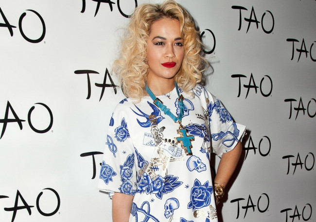 Обои картинки фото rita, ora, музыка, r, and, b, великобритания, поп, танцовщица, певица