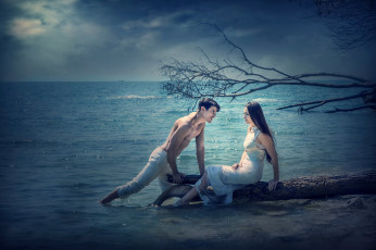 Картинка разное мужчина+женщина волны море парень девушка пара