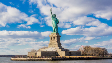 Картинка города -+памятники +скульптуры +арт-объекты свобода статуя