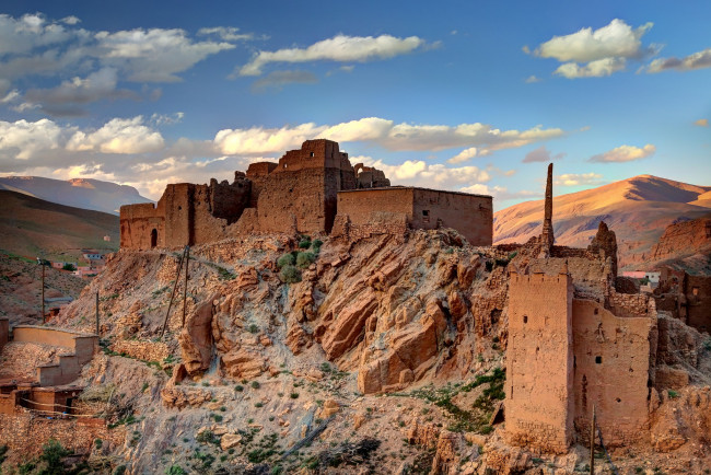 Обои картинки фото semi abandoned place, города, - дворцы,  замки,  крепости, фортпост, пустыня