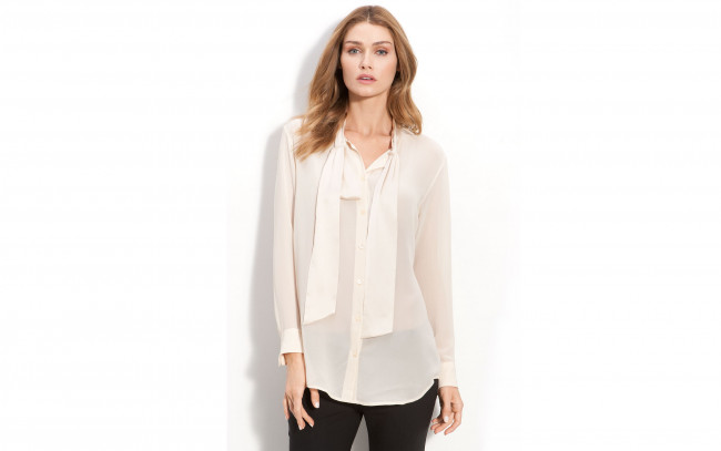 Обои картинки фото девушки, sarah mutch, блузка, блондинка, модель