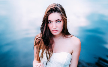 Картинка девушки -unsort+ брюнетки темноволосые шатенка декольте вода