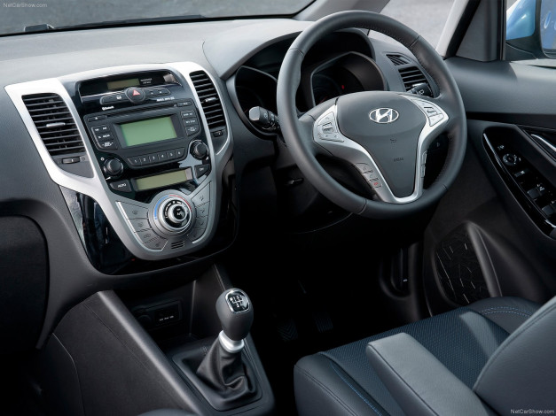 Обои картинки фото автомобили, спидометры, торпедо