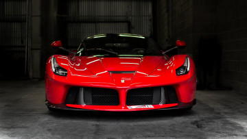 Картинка автомобили ferrari laferrari