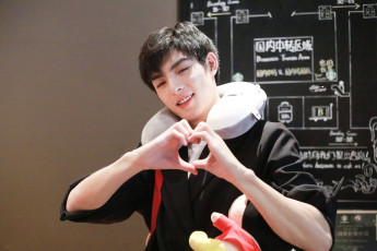 Картинка мужчины wang+hao+xuan ван хаосюань wang hao xuan