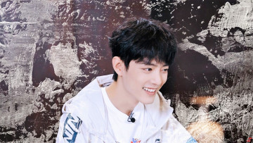 Картинка мужчины xiao+zhan актер лицо куртка