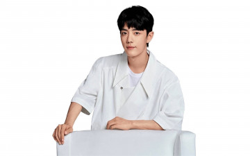 Картинка мужчины xiao+zhan актер рубашка кресло