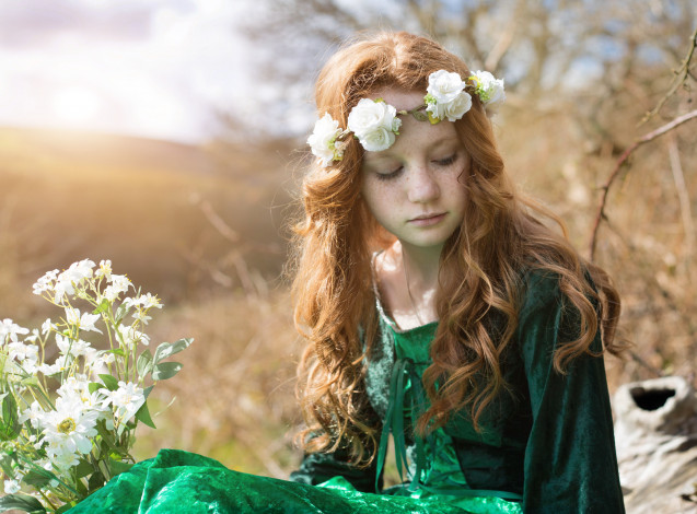 Обои картинки фото разное, дети, девочка, рыжая, венок, цветы