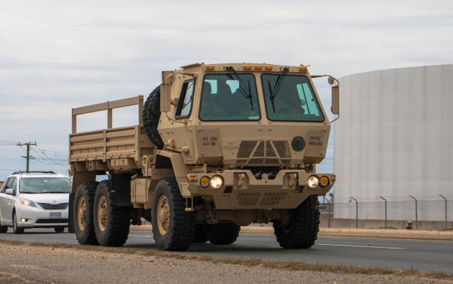 Обои картинки фото техника, военная техника, army, tuck, oshkosh, fmtv, cargo