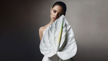 обоя jenna ortega elle usa april 2023, девушки, jenna ortega, дженна, мари, ортега, актриса, журнал, еlle, американское, издание